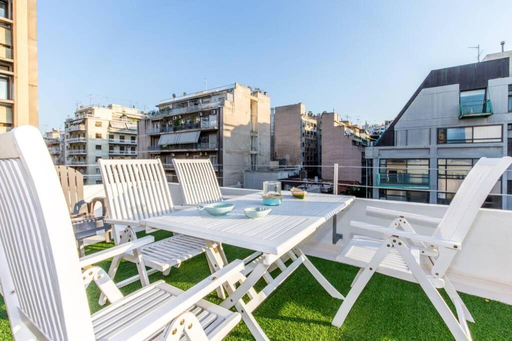 Neoclassical Flat With 2 Bedrooms In El Pireo Exterior foto