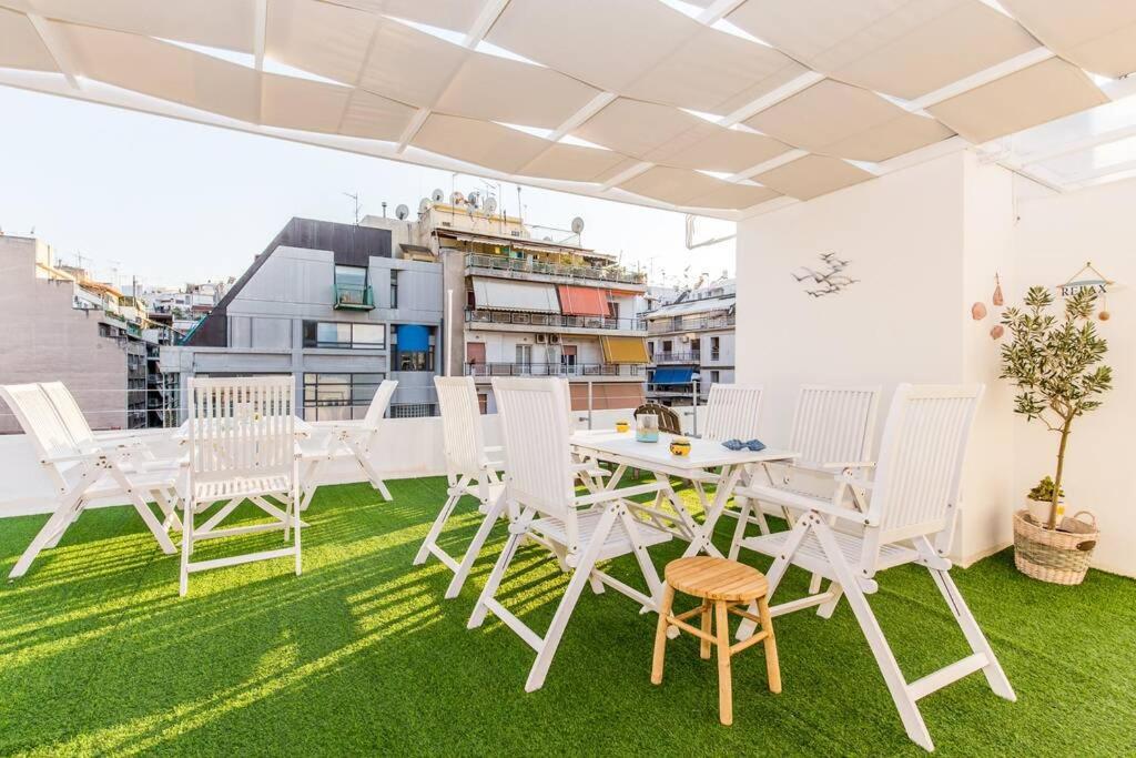Neoclassical Flat With 2 Bedrooms In El Pireo Exterior foto